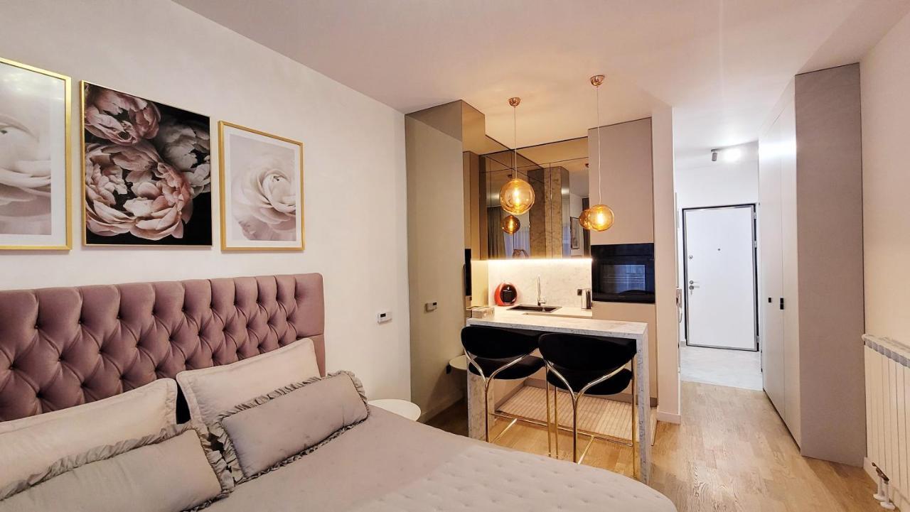 Studio Apartment Lora Lux Sarajevo Exterior photo