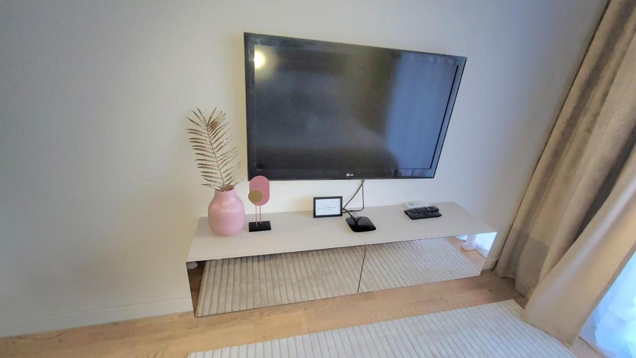 Studio Apartment Lora Lux Sarajevo Exterior photo